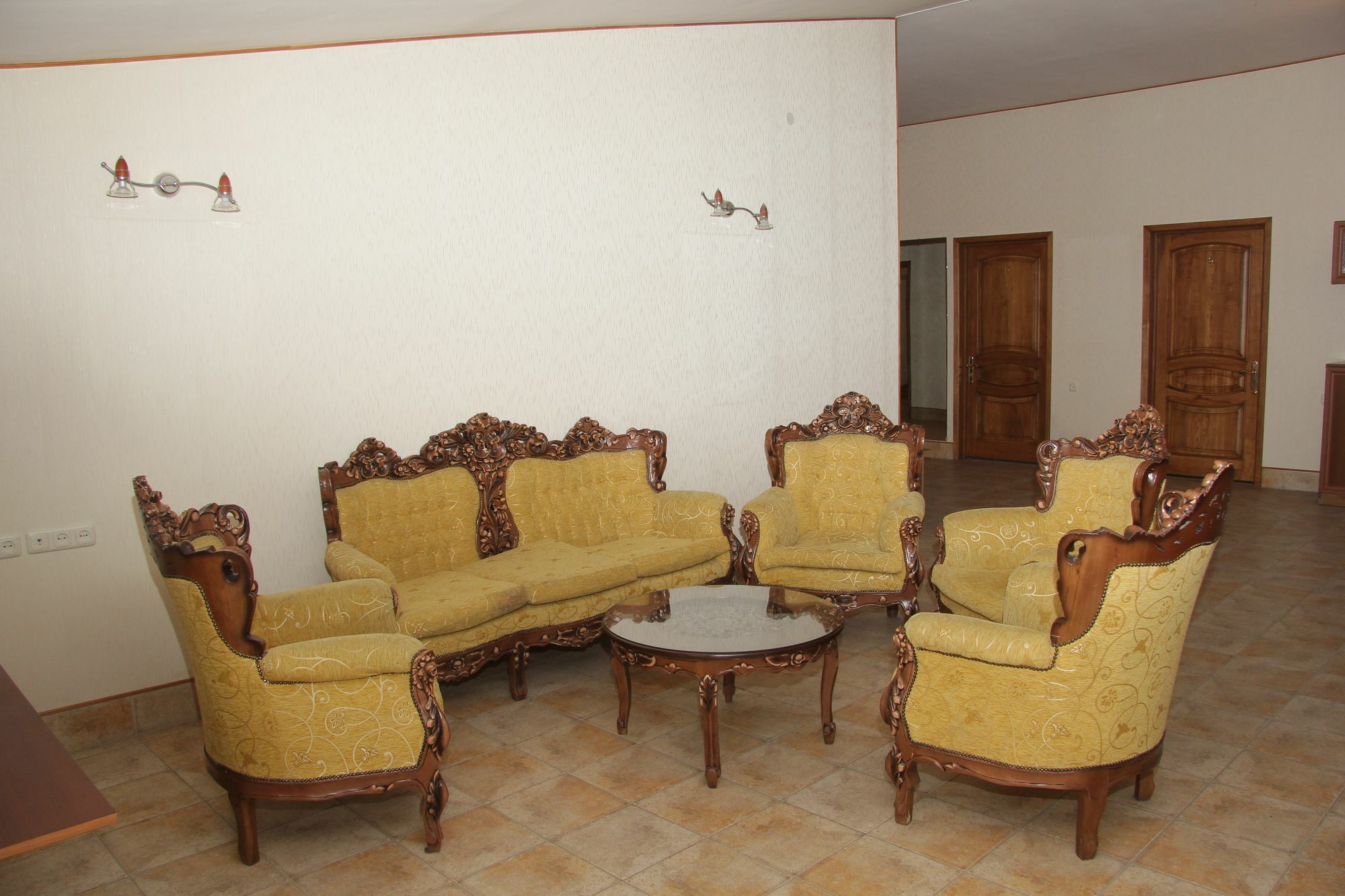 יירבאן Rafael Hostel מראה חיצוני תמונה